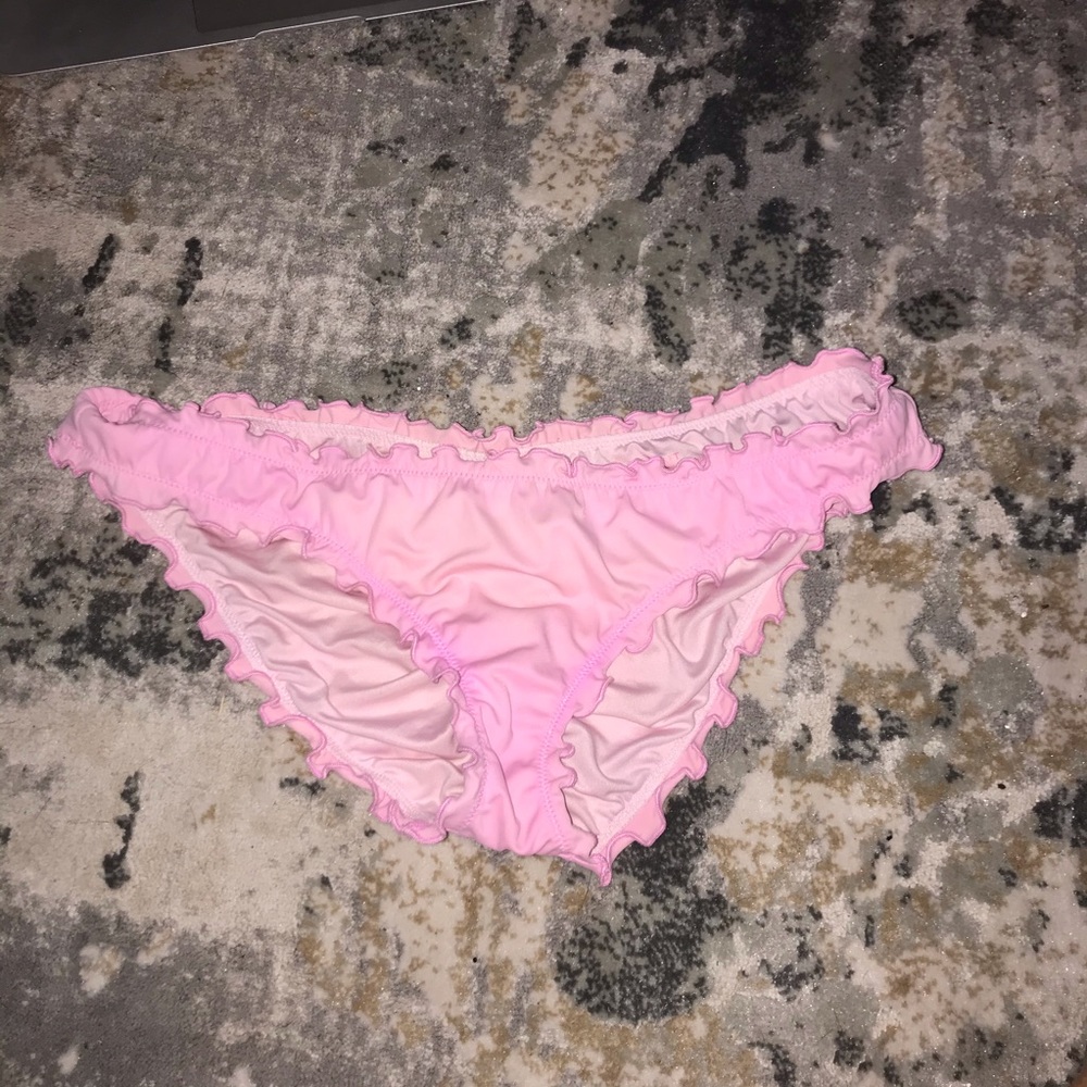 Victoria’s Secret cheeky bikini bottoms small